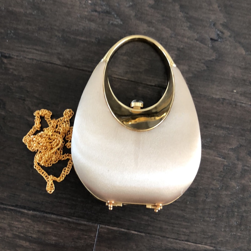 METALLIC GOLD PURSE